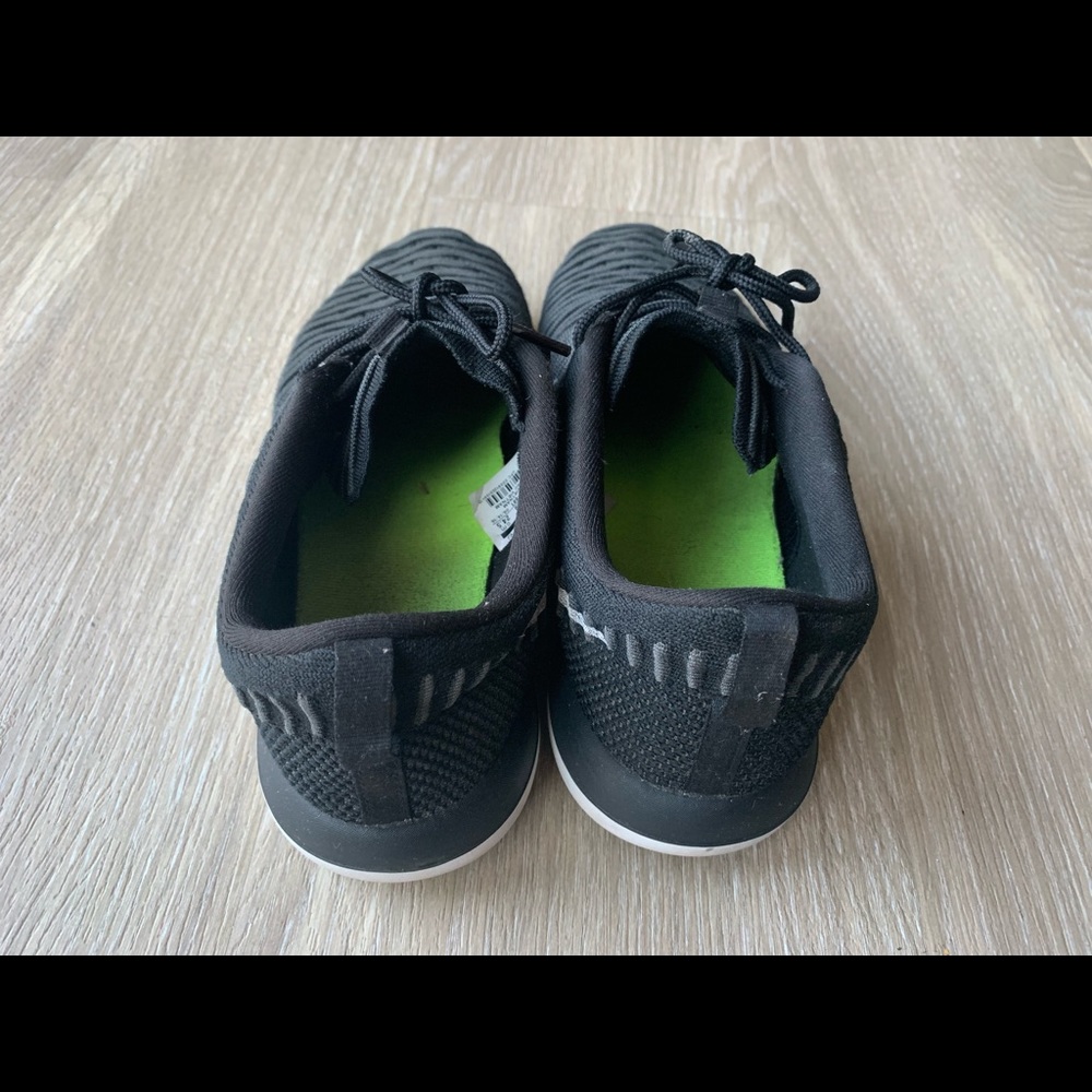 Nike. - Picture 3 of 5